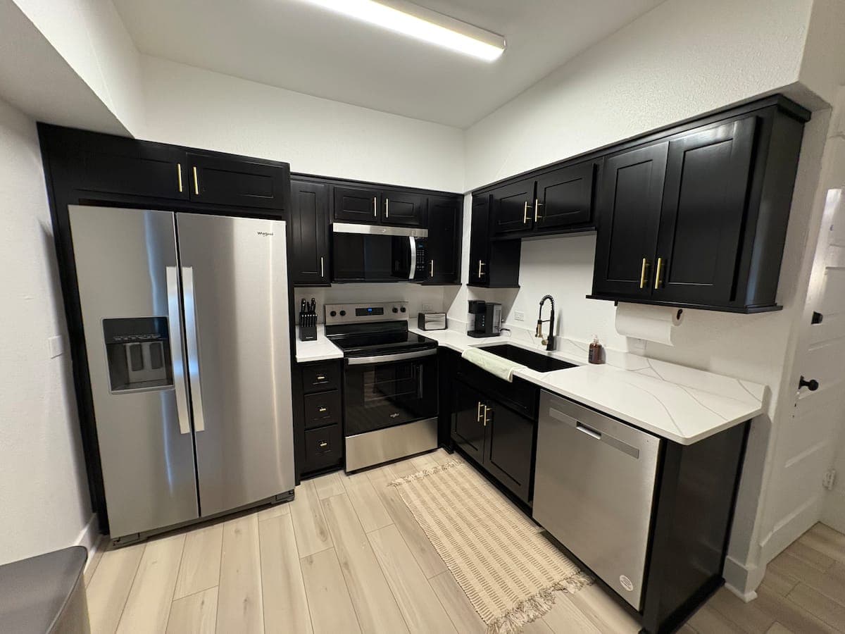 Cozy home in heart of Dtwn Jboro